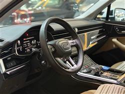 اودي Q7